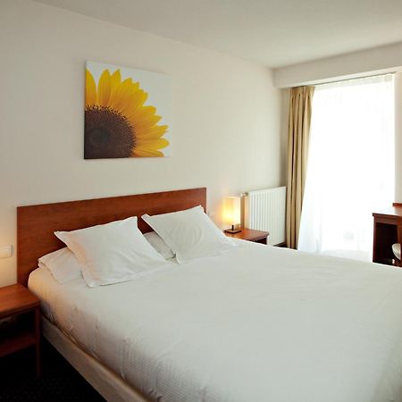 Hotel La Riviere Entraygues-sur-Truyere Ngoại thất bức ảnh