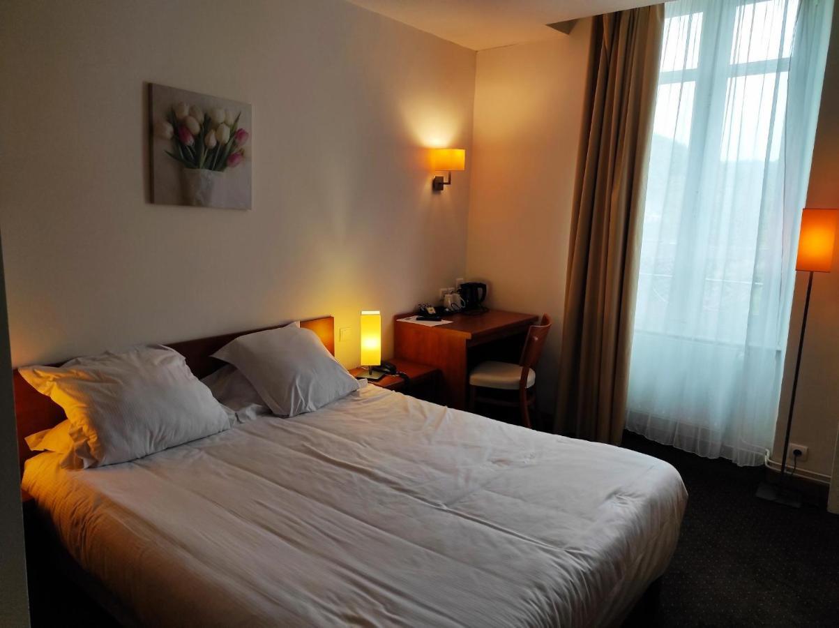 Hotel La Riviere Entraygues-sur-Truyere Ngoại thất bức ảnh
