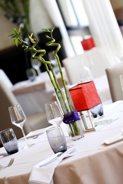 Hotel La Riviere Entraygues-sur-Truyere Ngoại thất bức ảnh