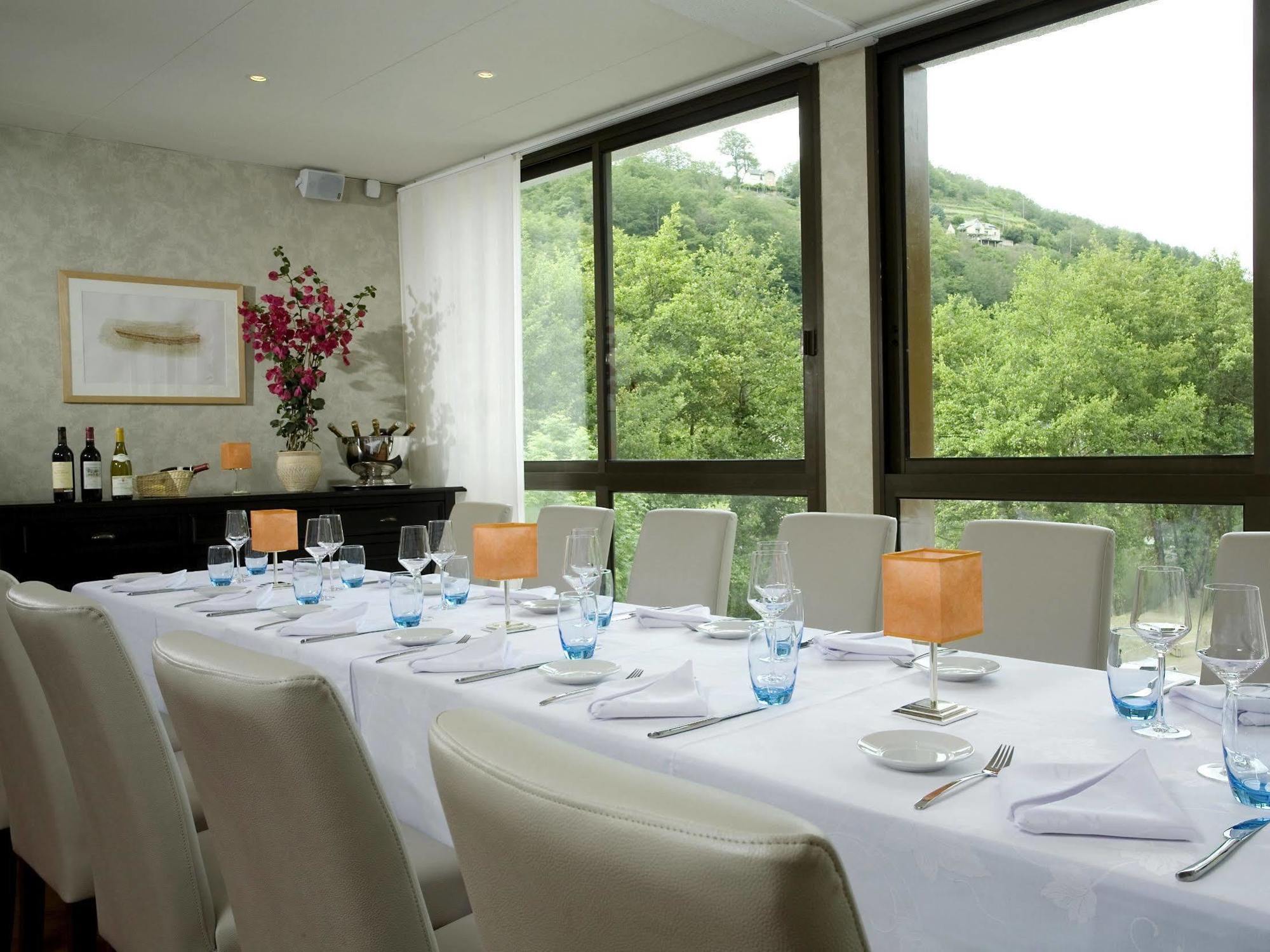 Hotel La Riviere Entraygues-sur-Truyere Ngoại thất bức ảnh