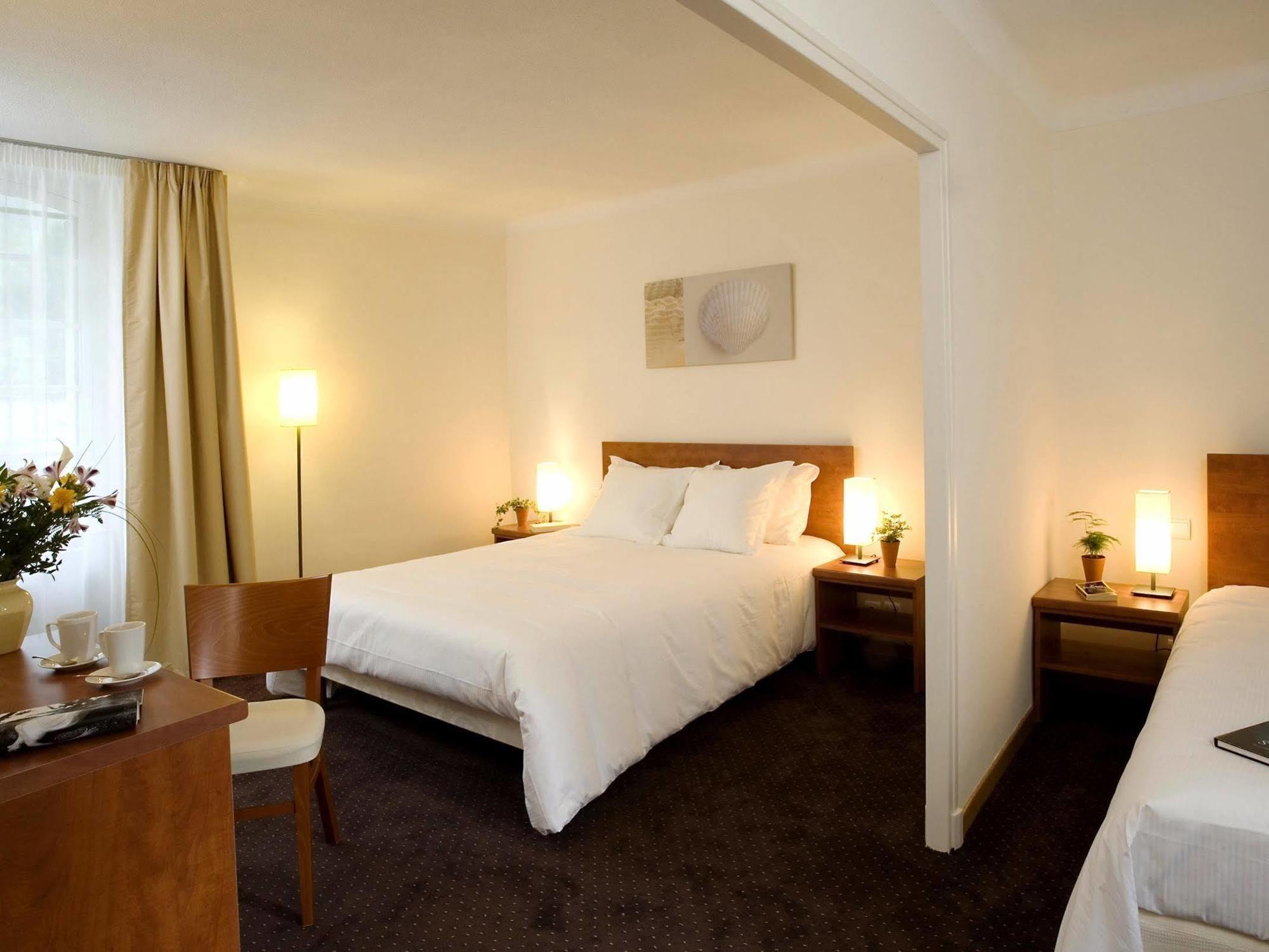 Hotel La Riviere Entraygues-sur-Truyere Ngoại thất bức ảnh